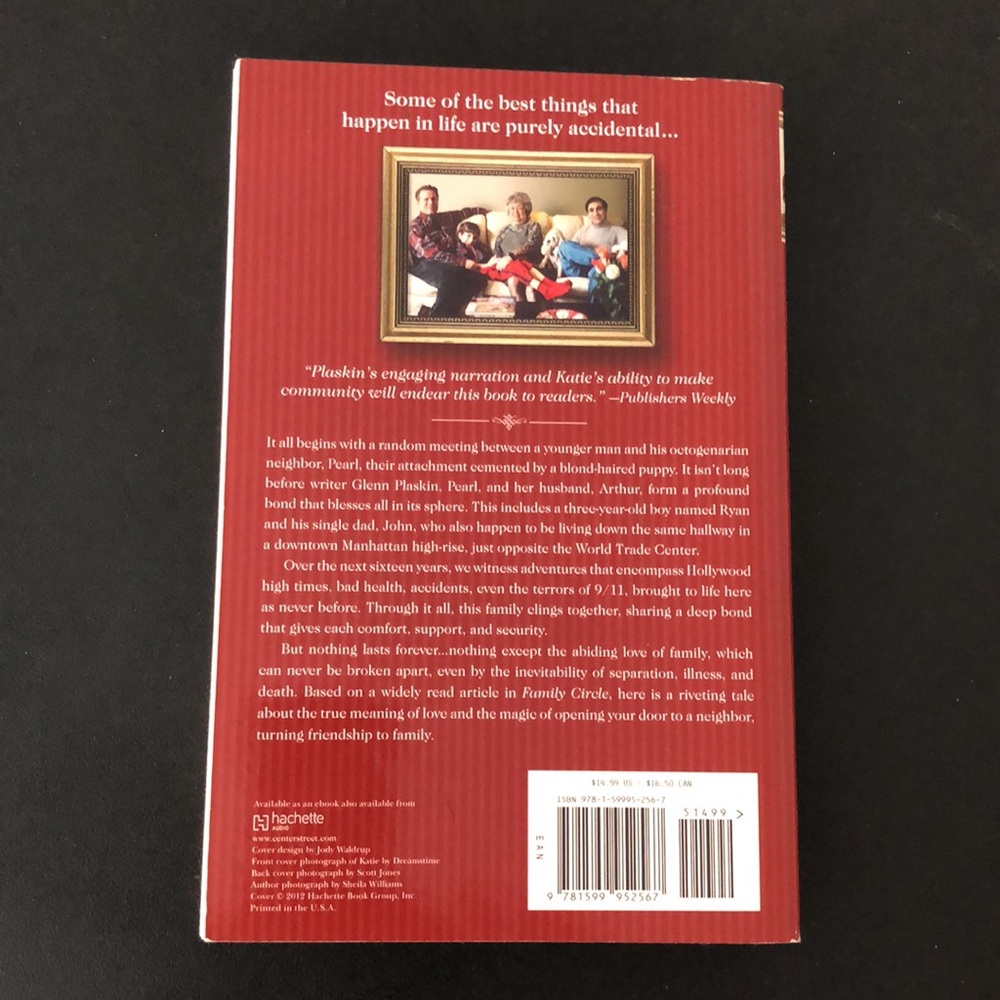 Katie up and down the Hall: The True Story of How One Dog Turned Five Neighbors - Picture 4 of 11